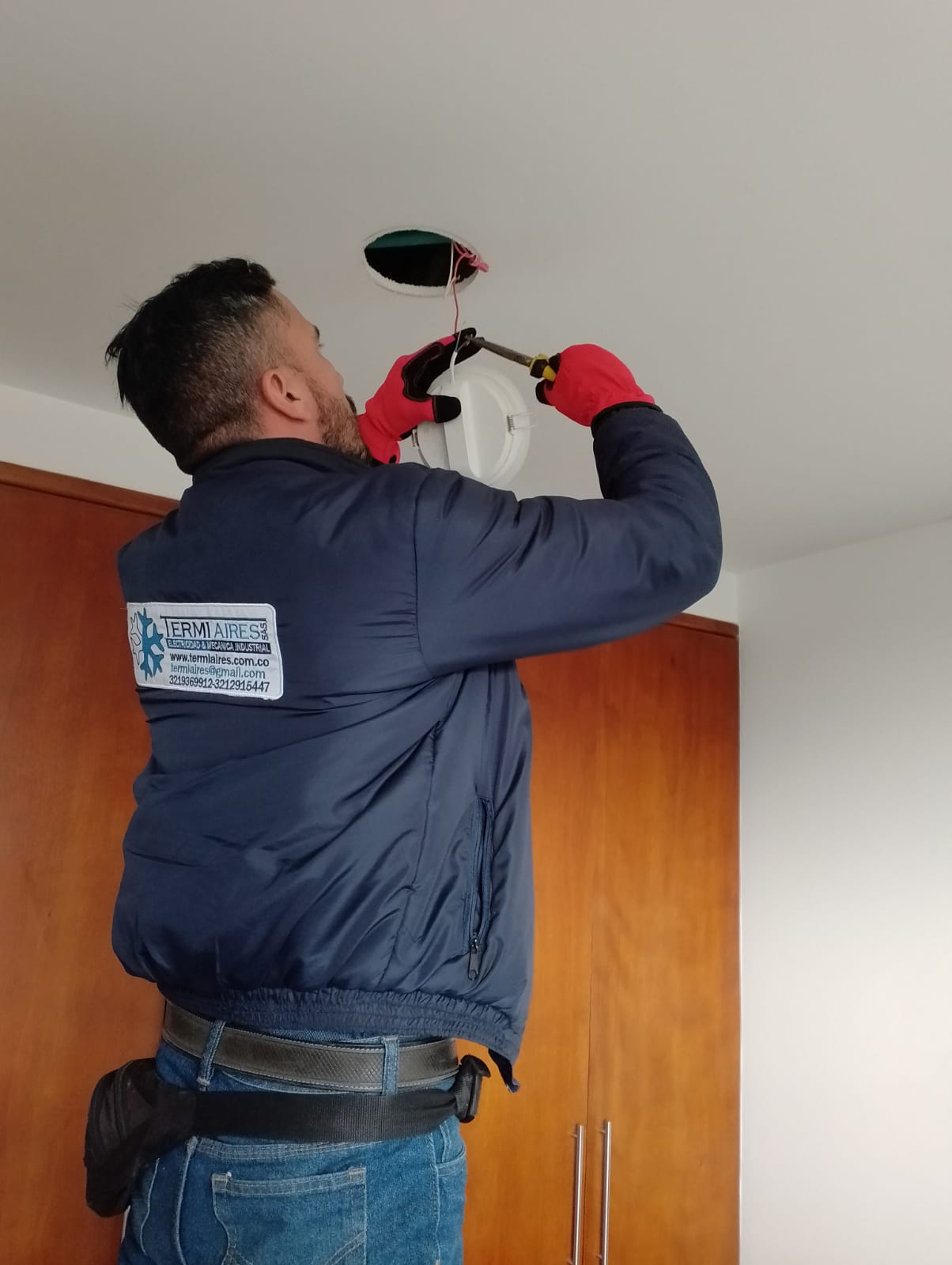 2cc2f5e6-5879-4833-9477-9257bd92c119-min Ahorro de Energia en el Hogar